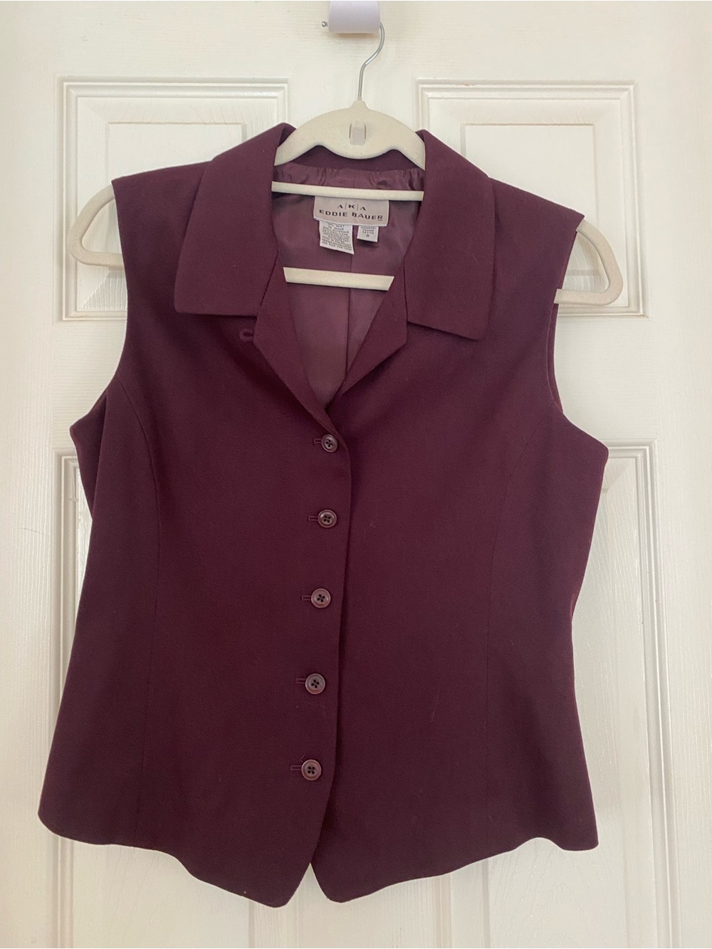 AKA vintage Eddie Bauer Sleeveless Button-Down Top in Deep Wine